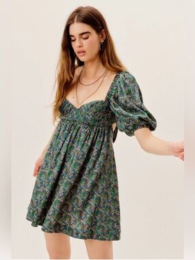 strapless tie dye maxi dress Radiance Ombre Blue neckline details:Collar Mens Shoe Sizes:40 Black Long Sleeve Midi Paneled bodice with ruched
